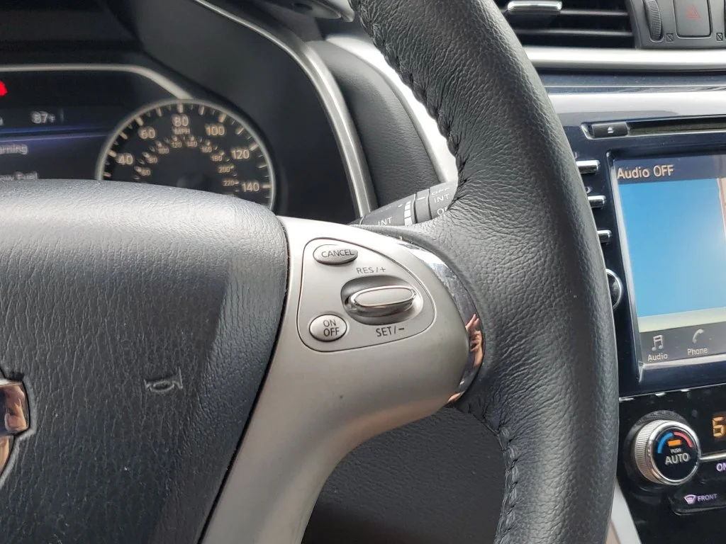 Used 2017 Silver Nissan SV image 27