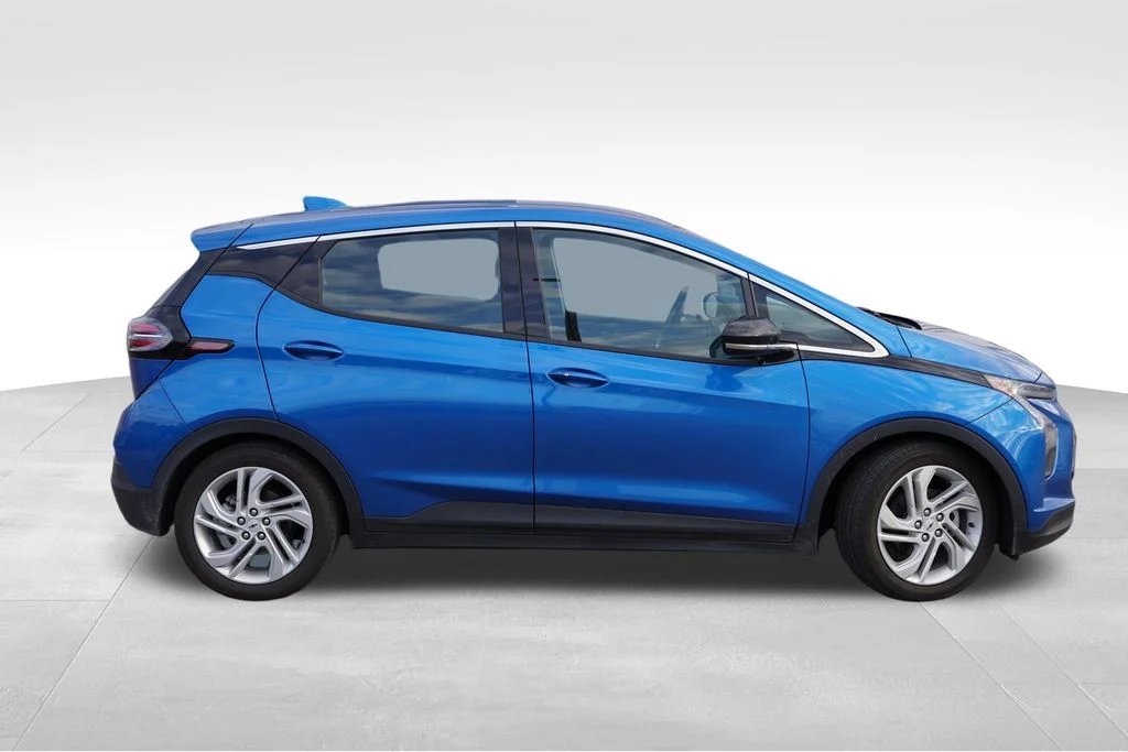 Used 2023 Bright Blue Metallic Chevrolet 1LT image 2