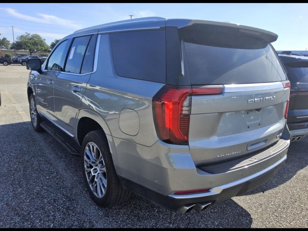Used 2025 Silver GMC Denali image 4