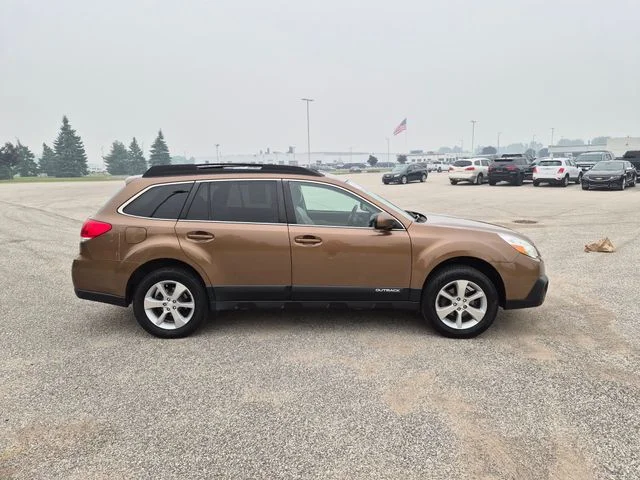Used 2013 Tan Subaru 2.5i image 5