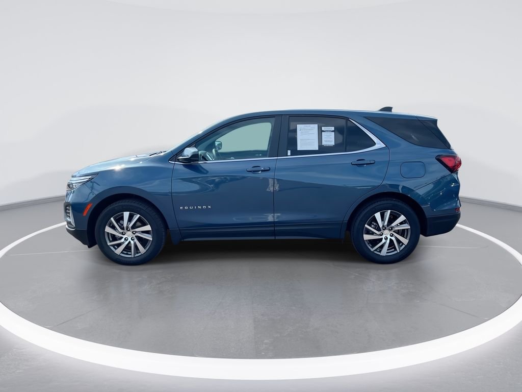 Used 2024 Lakeshore Blue Metallic Chevrolet LT image 5