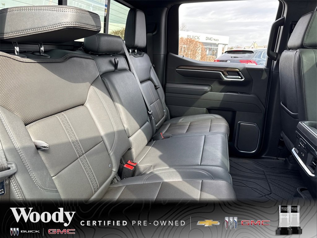 2025 CHEVROLET SILVERADO - Image 36