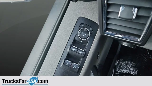 Used 2016 Ingot Silver Metallic Ford XLT image 23