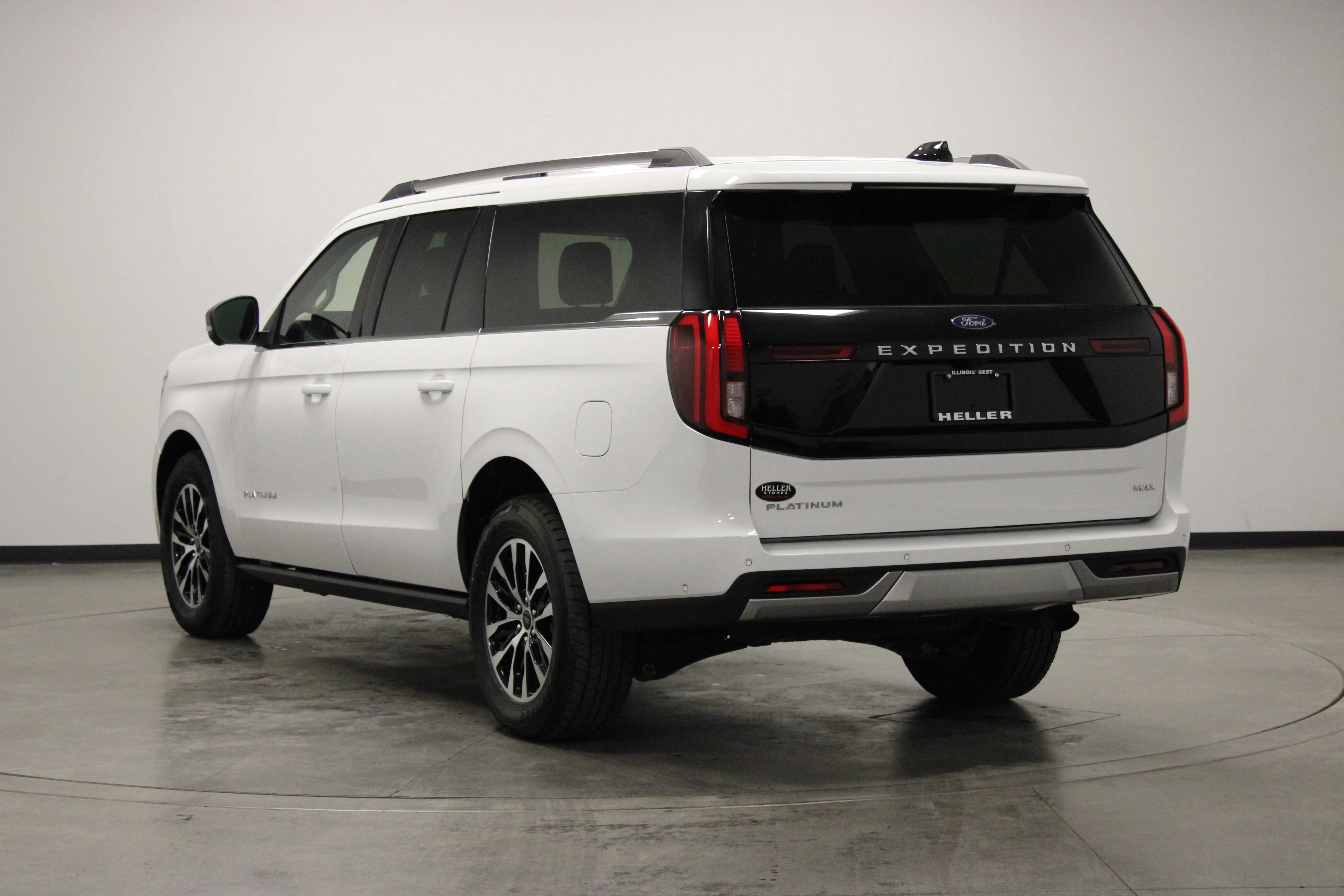 Used 2025 Oxford White Ford Platinum image 6