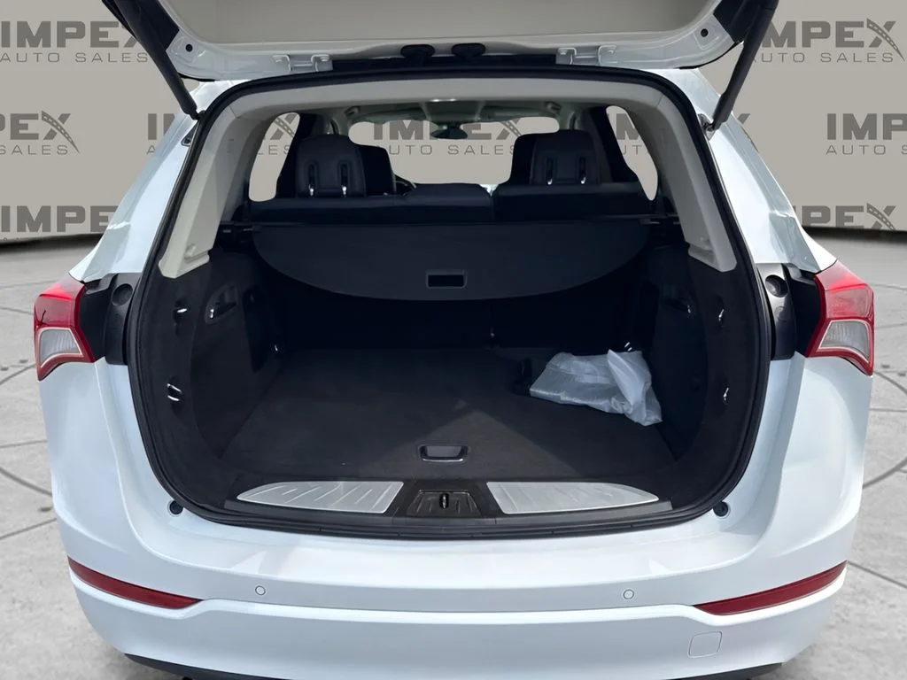 Used 2020 White Buick Essence image 19