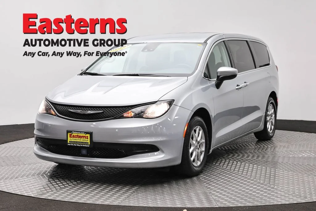 Used 2023 Silver Chrysler LX image 1