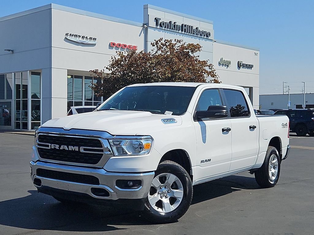 Certified Used 2024 White Ram Big Horn/Lone Star image 2