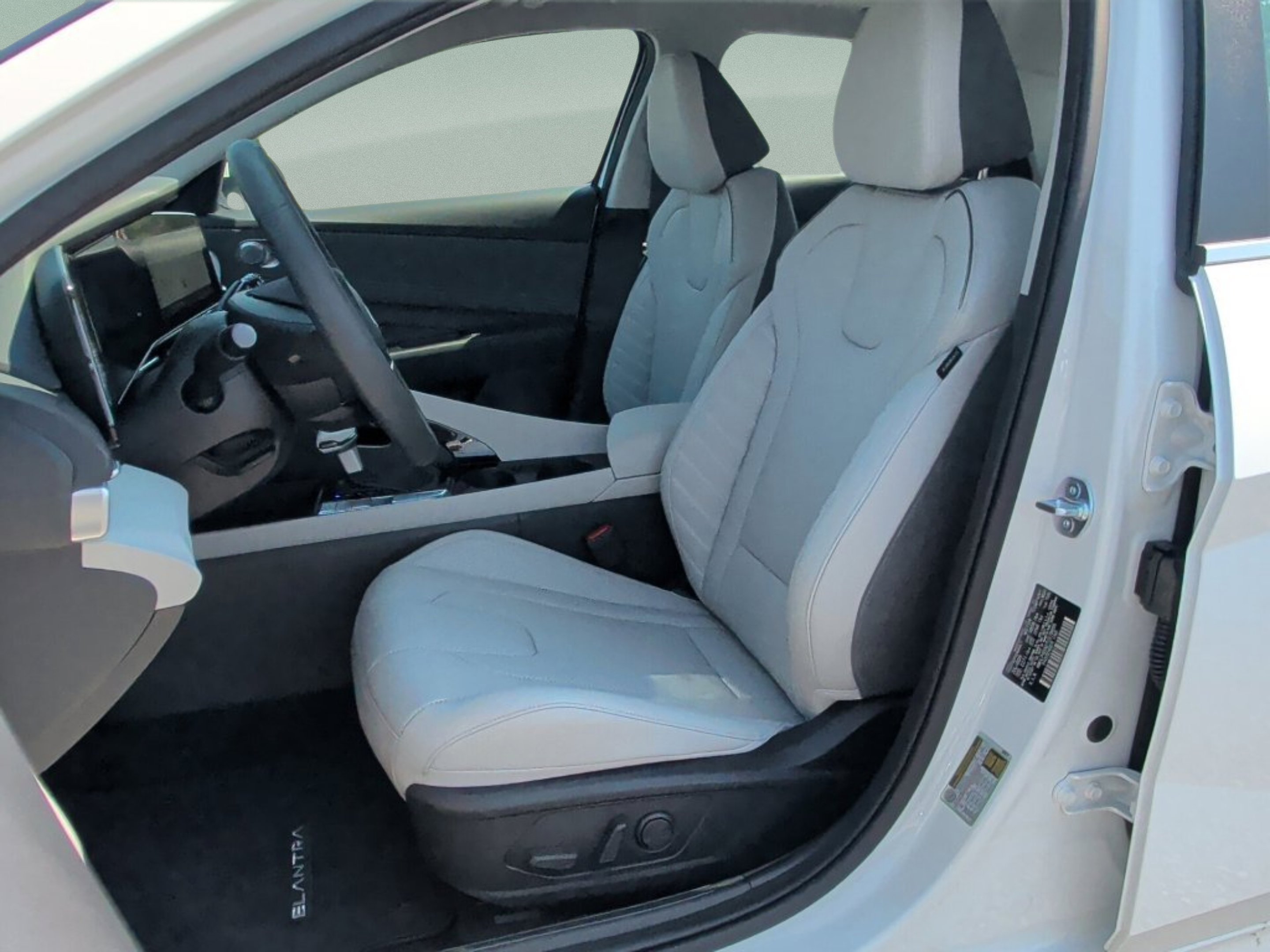 New 2026 Serenity White Hyundai Limited image 23