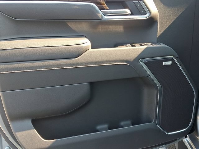 New 2026 Sterling Metallic GMC Elevation image 11