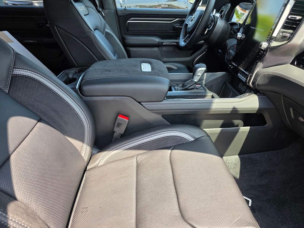 New 2026 Reign Exterior Paint Jeep Sahara image 34