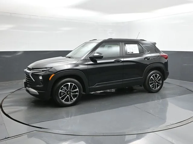 2025 Chevrolet Trailblazer LT's photo