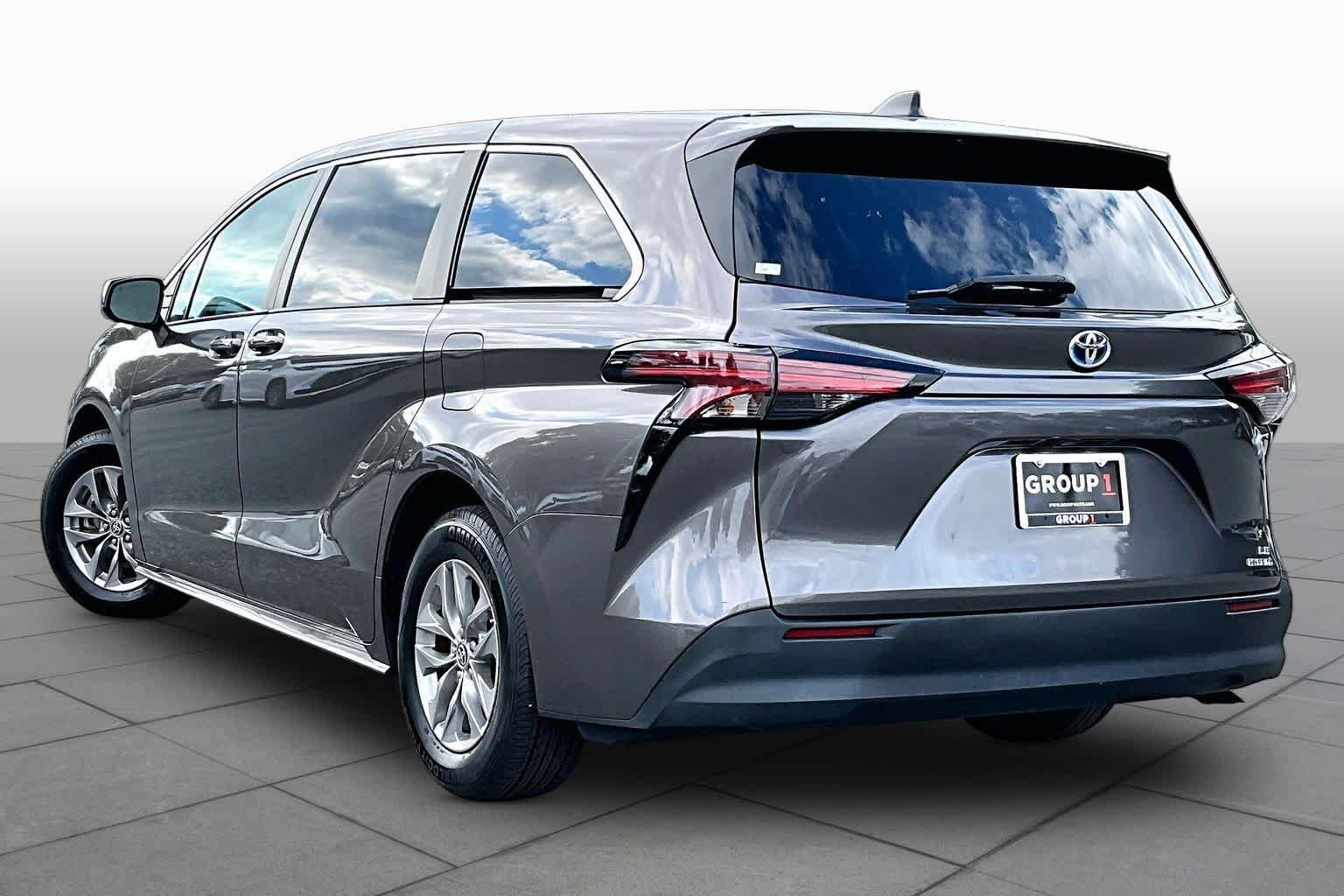 Used 2022 Predawn Gray Mica Toyota LE image 12