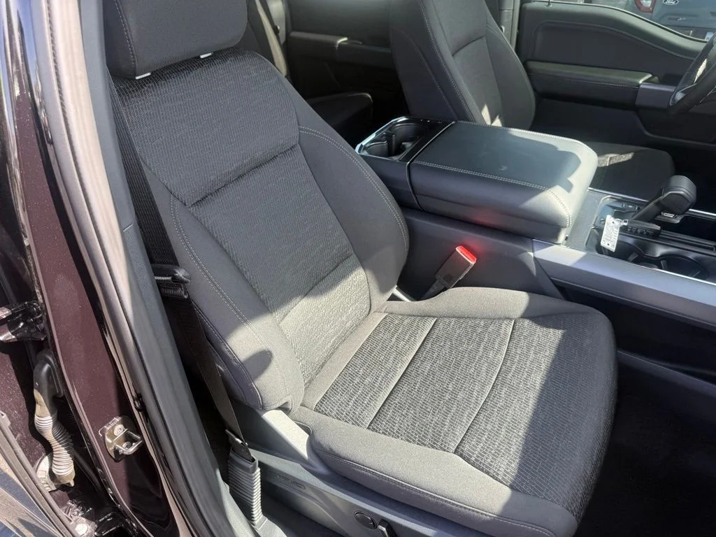 New 2026 Agate Black Metallic Ford XLT image 59