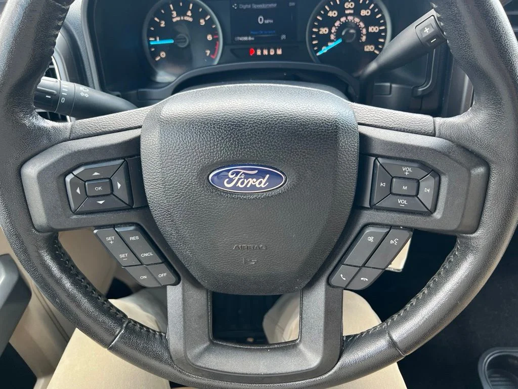 Used 2018 Gold Ford XLT image 12