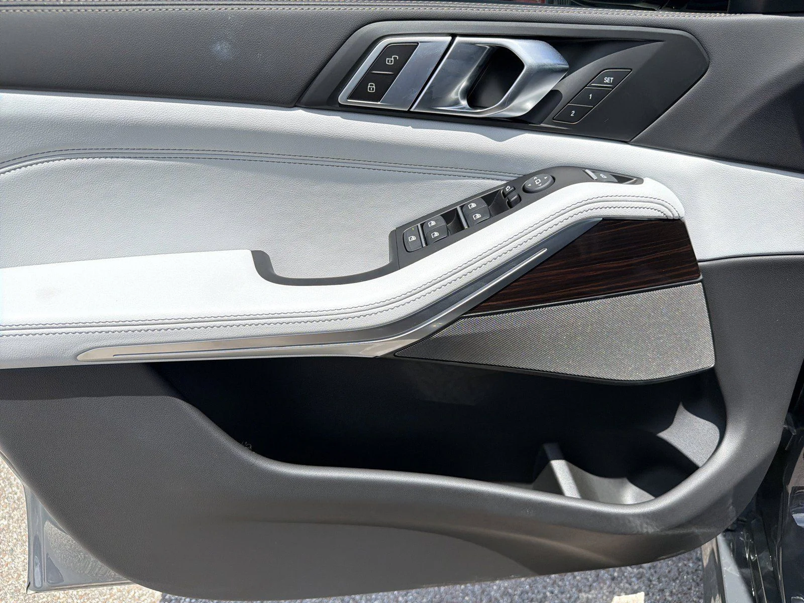 New 2026 Dravit Grey Metallic BMW sDrive40i image 27