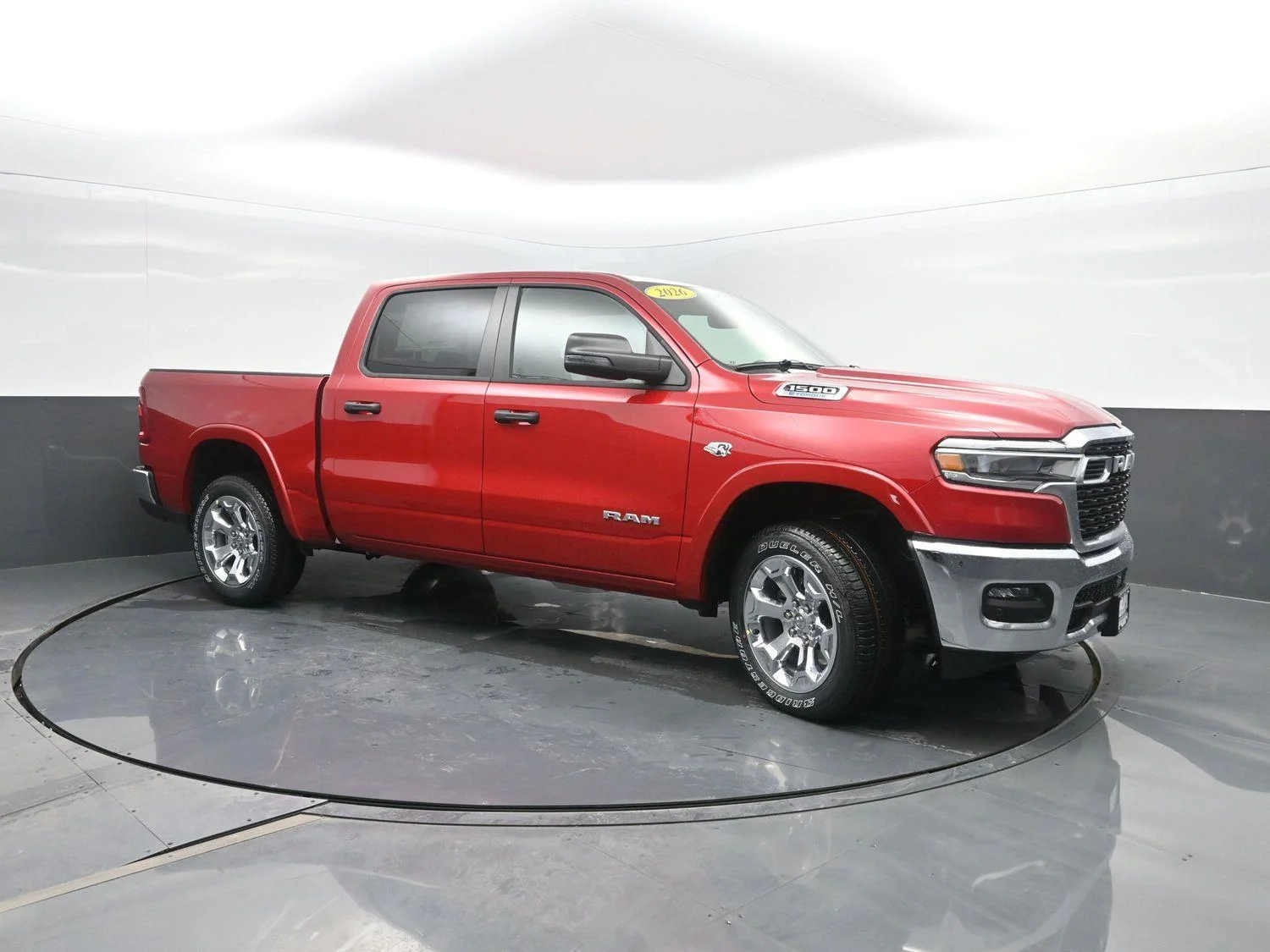 New 2026 Molten Red Pearl-Coat Exterior Paint RAM Big Horn image 4