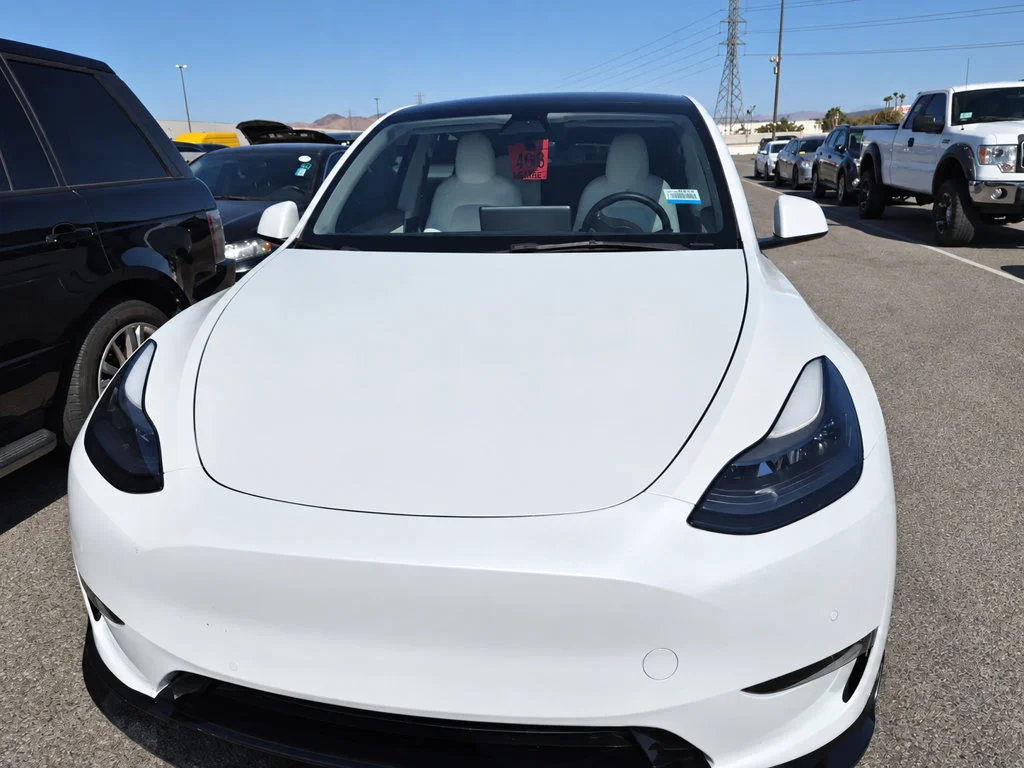 Used 2022 White Tesla Performance image 7