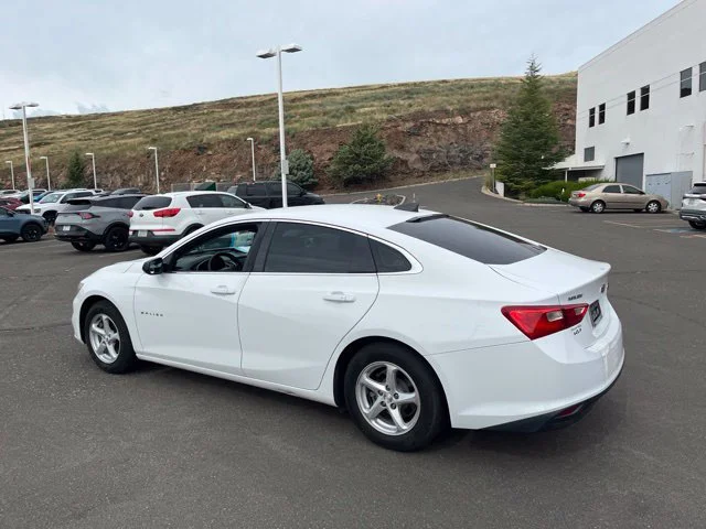 Used 2017 Summit White Chevrolet LS image 11