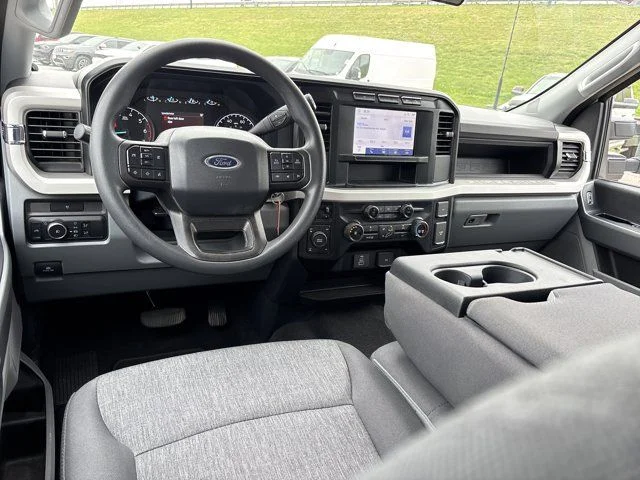 Used 2024 White Ford XL image 19