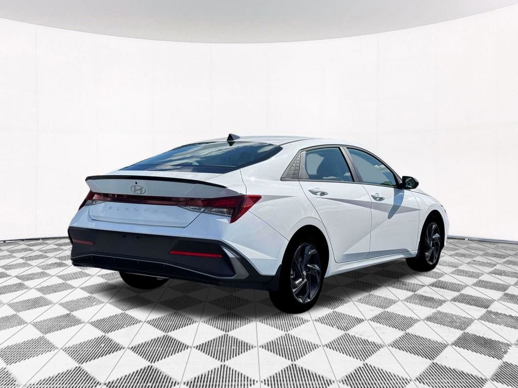 New 2026 White Hyundai SEL Sport image 11