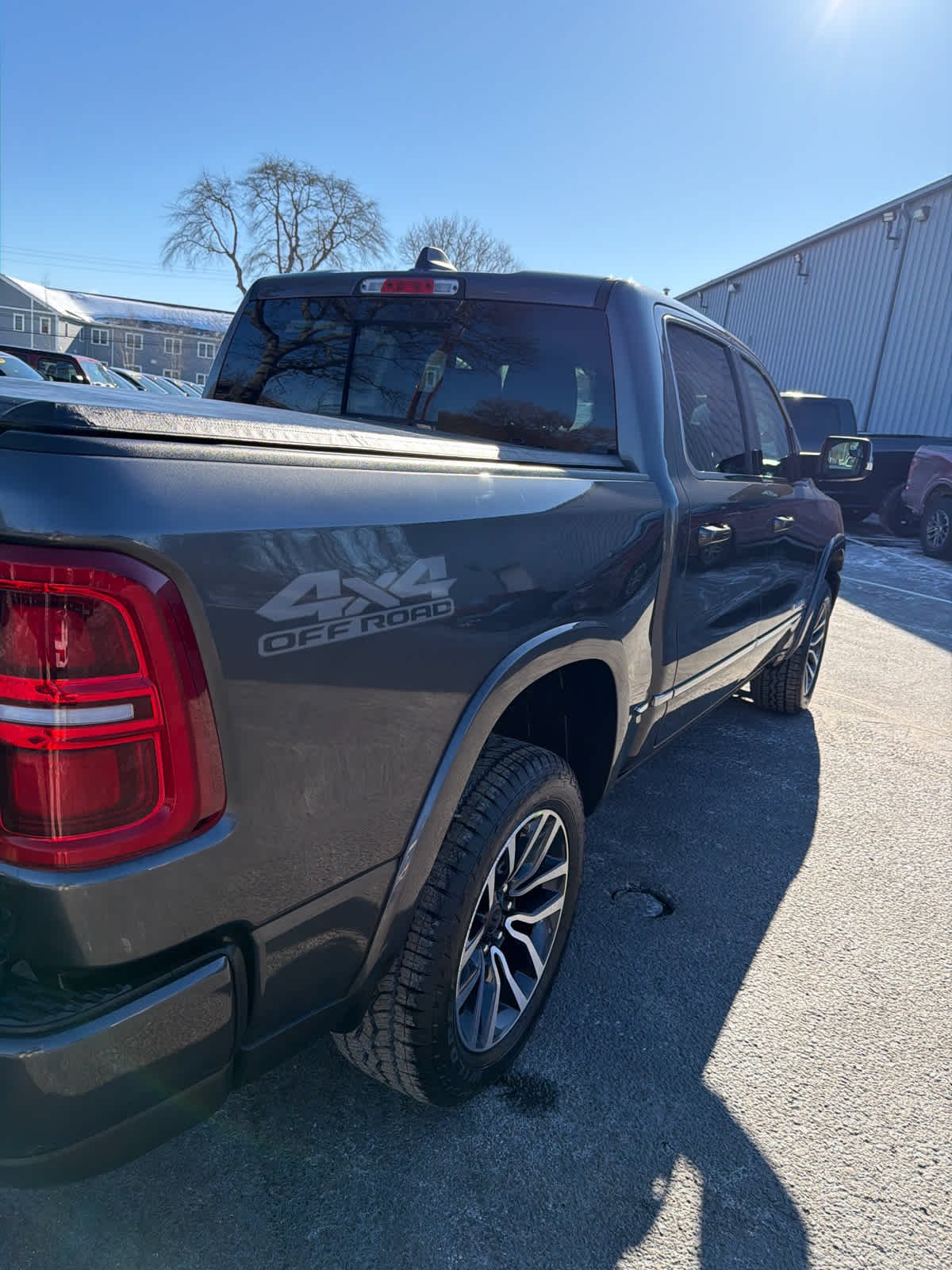 New 2026 Granite Crystal Metallic Clear-Coat Exterior Paint RAM Limited image 22
