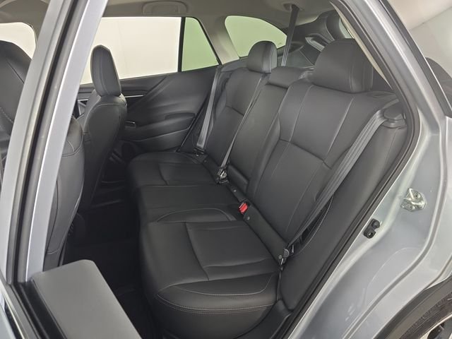 Used 2022 Ice Silver Metallic Subaru Limited image 18