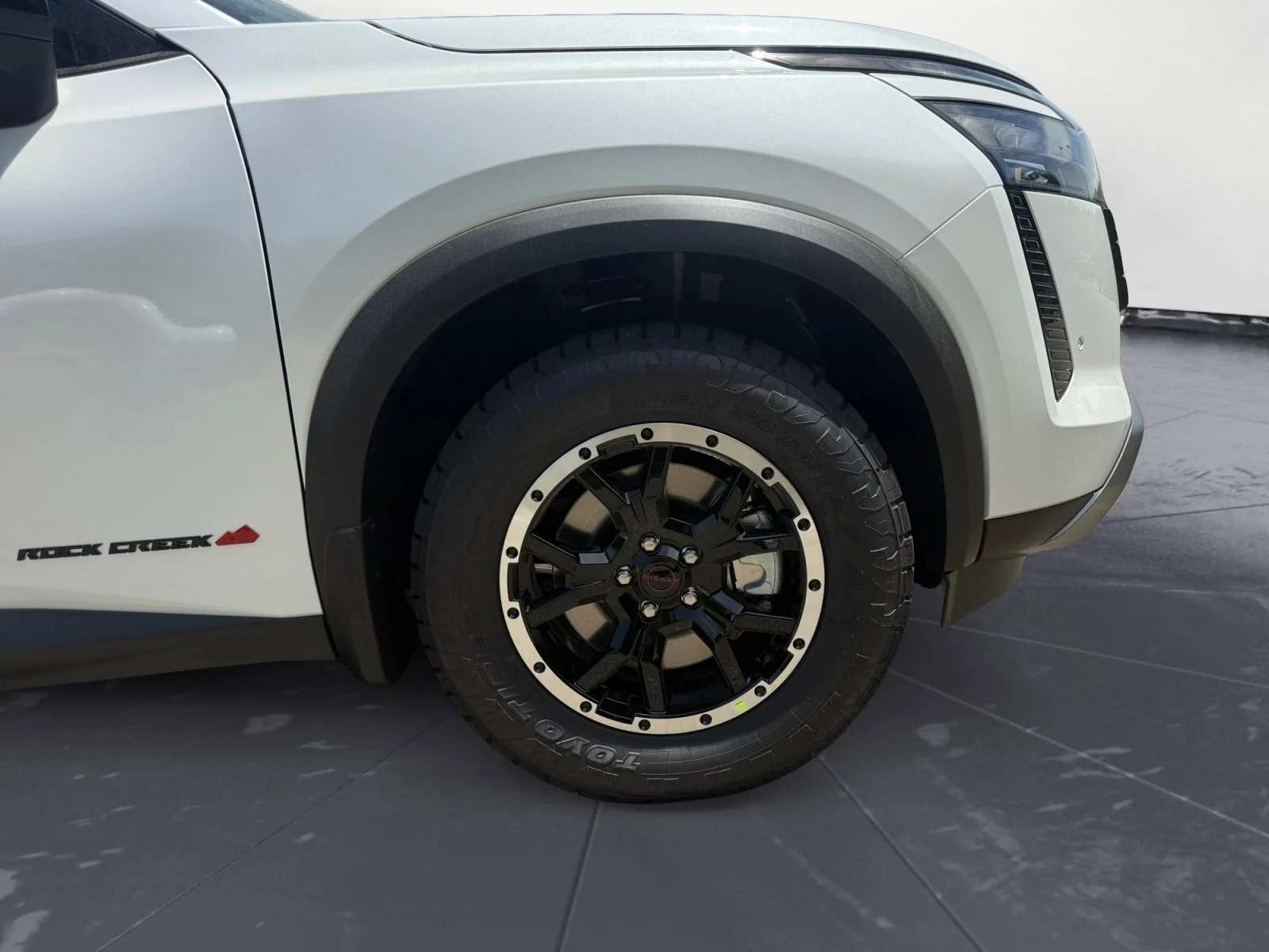 New 2026 Everest White Pearl Tricoat Nissan Rock Creek image 46