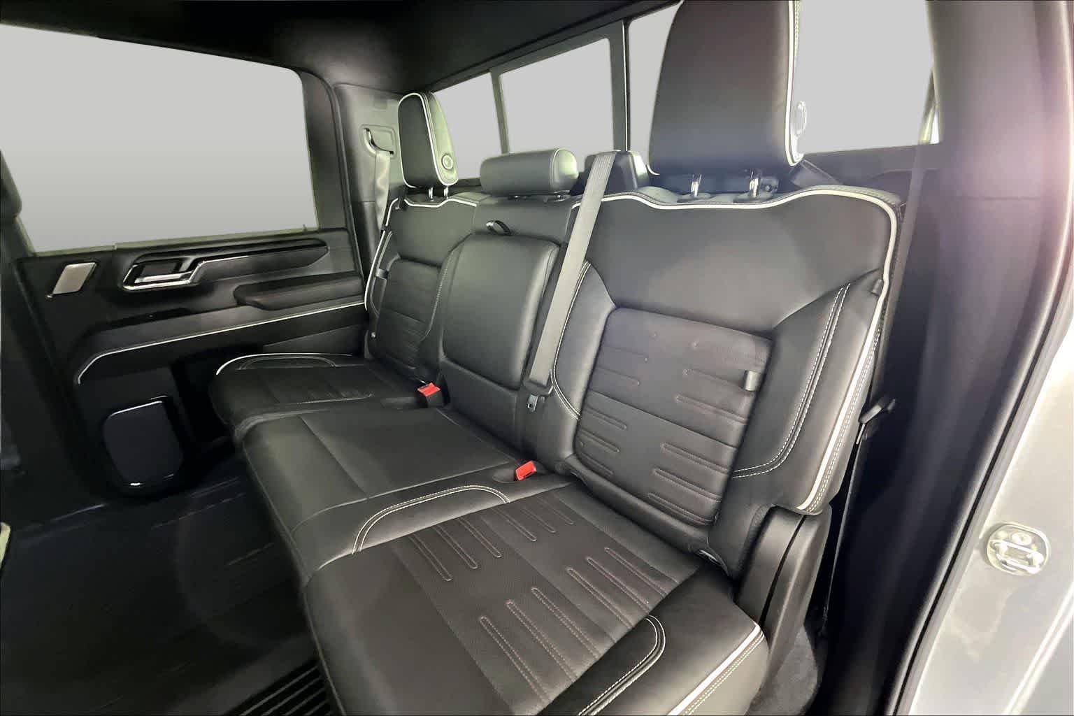 Certified Used 2024 Sterling Metallic GMC AT4X image 19