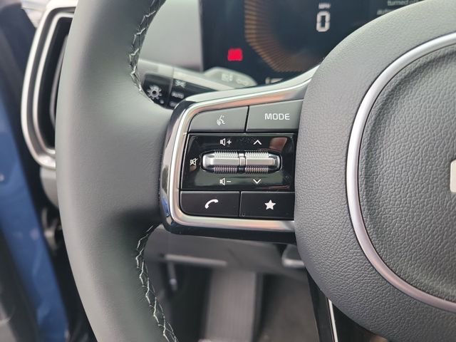 2025 Kia Sorento S - Photo 11