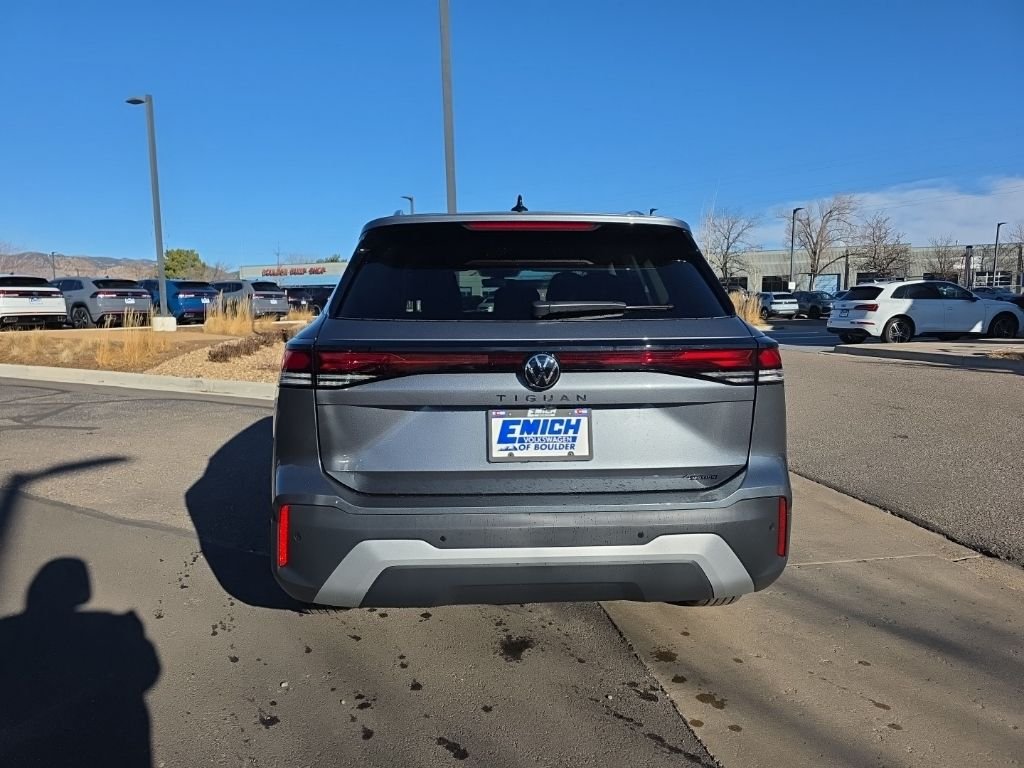 New 2026 Platinum Gray Metallic Volkswagen 2.0T S image 4