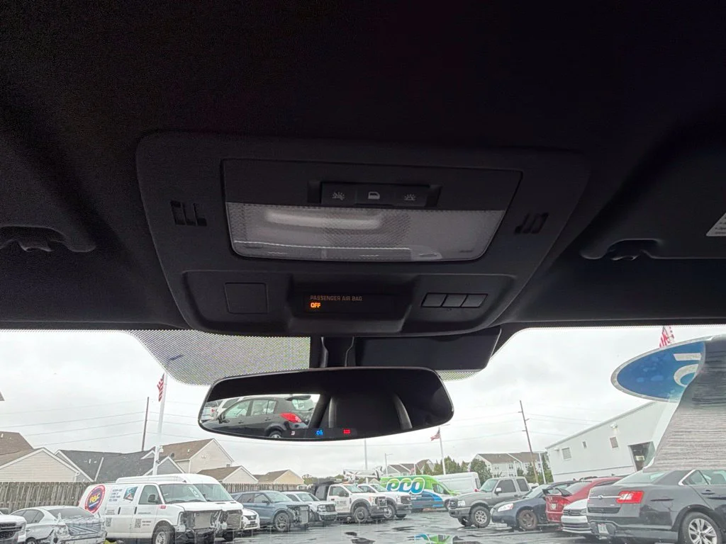 Used 2015 Black Chevrolet 2LT image 37