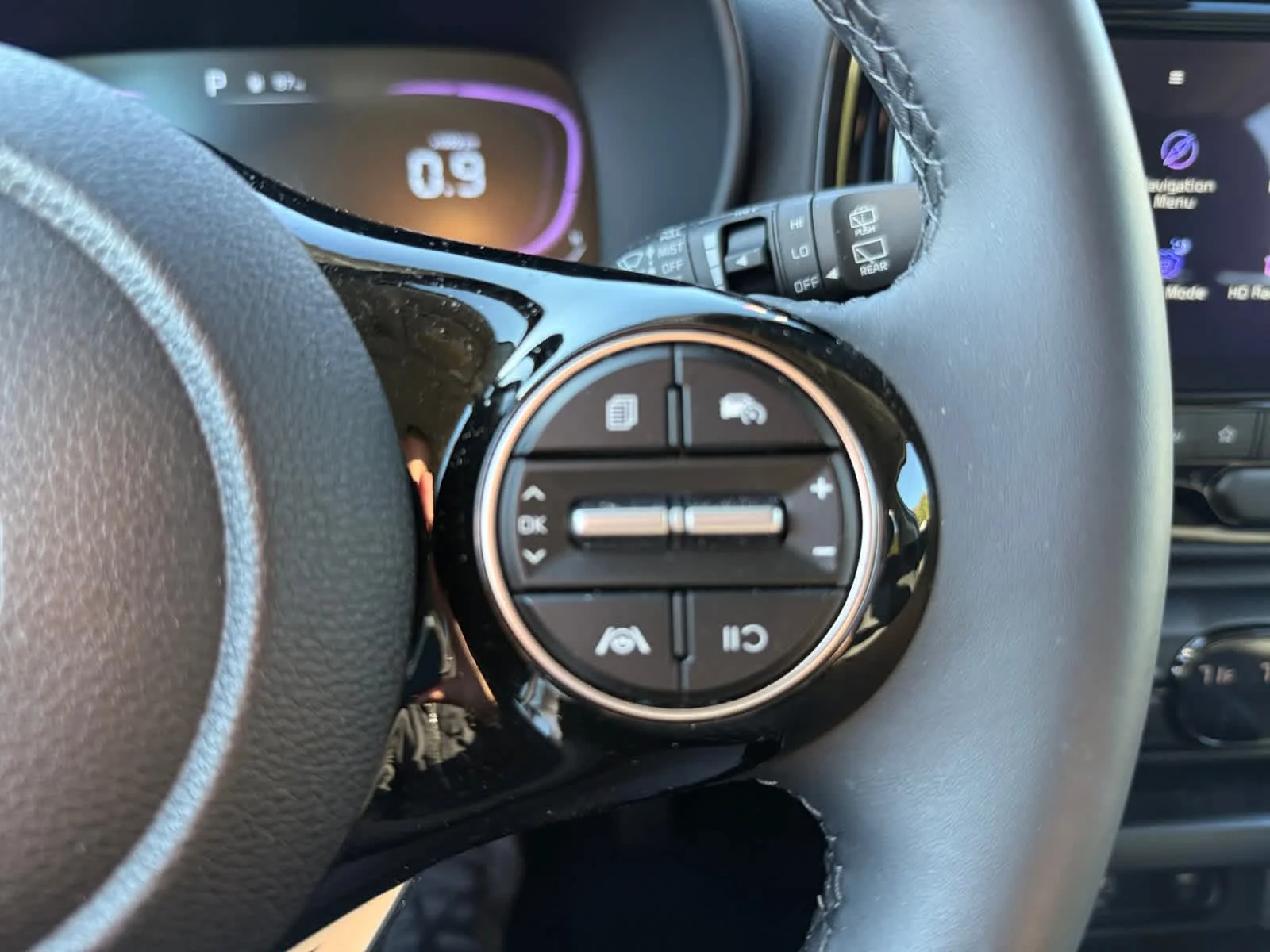 Used 2025 Steel Gray Kia EX image 19