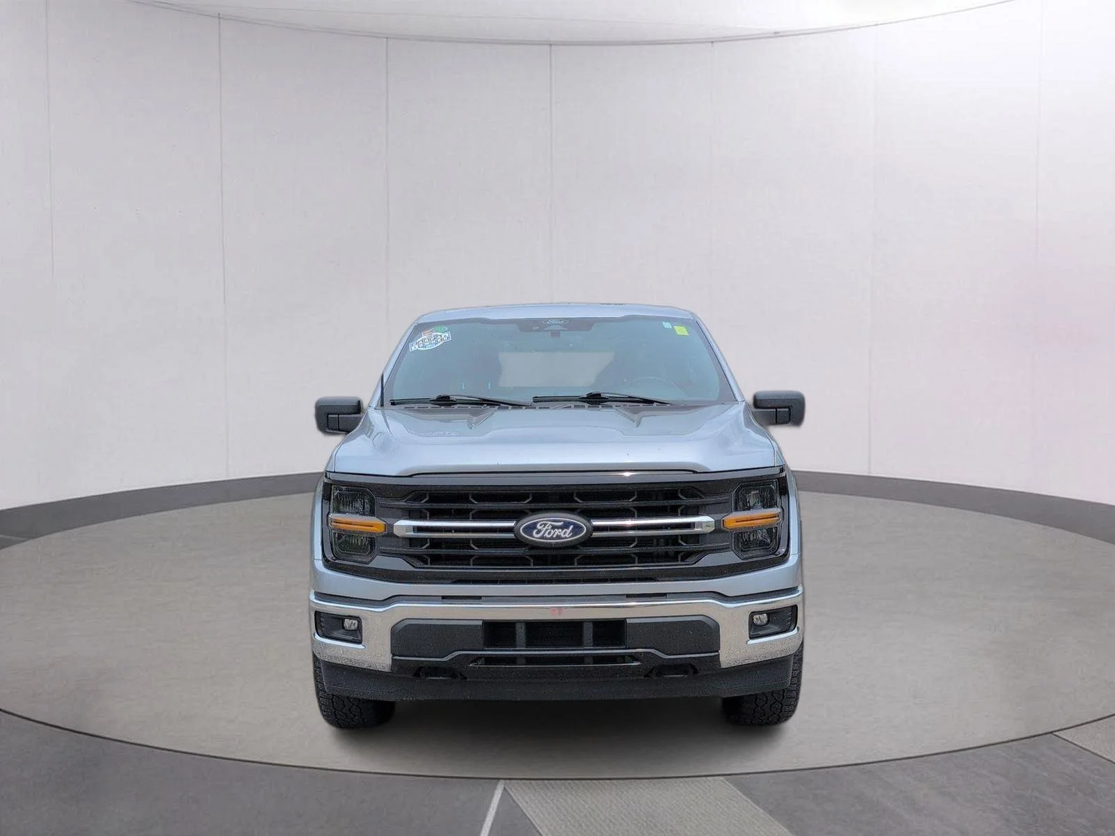 Used 2024 Iconic Silver Ford XLT image 8
