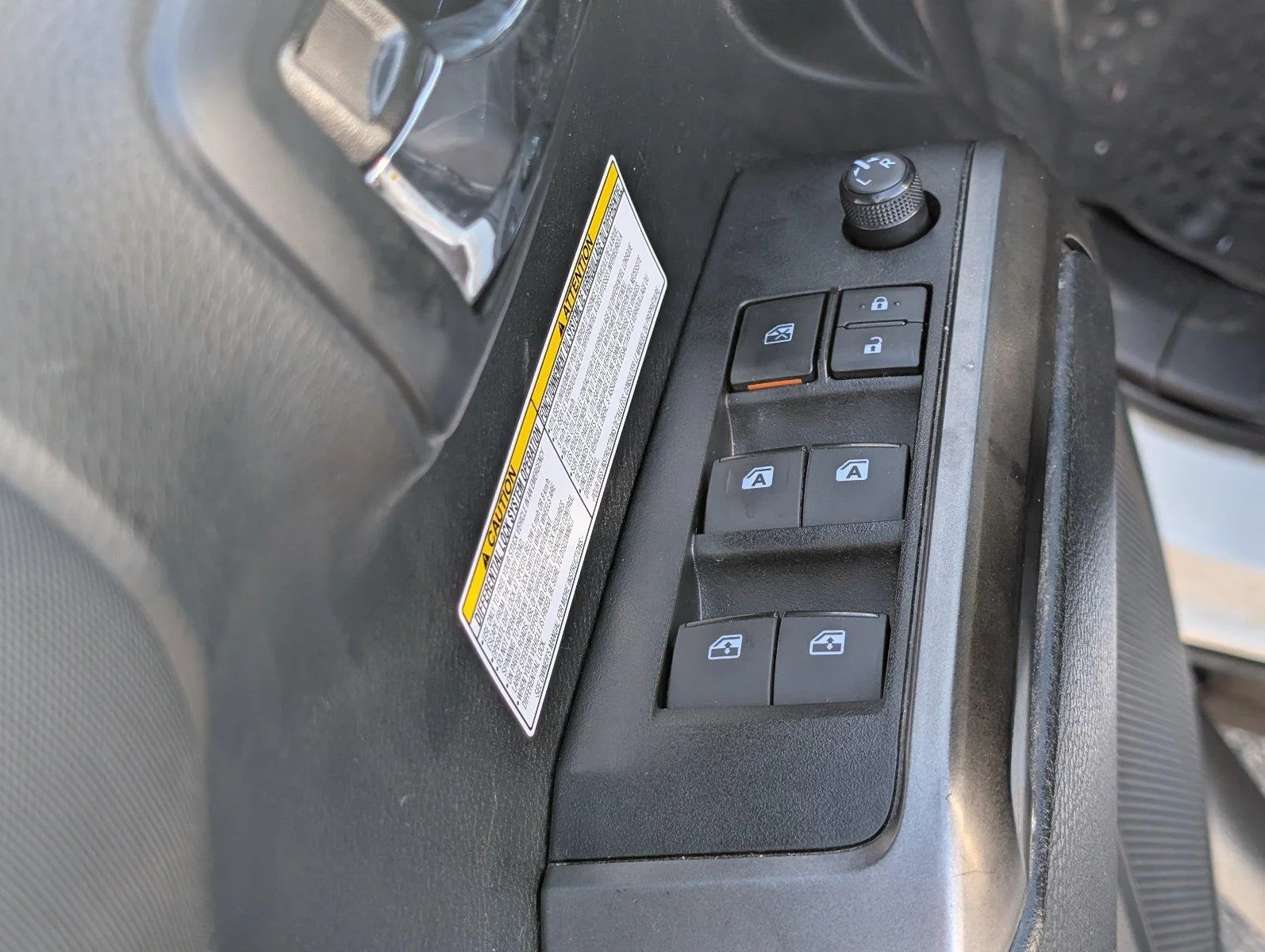 Used 2019 Super White Toyota TRD Off-Road image 17