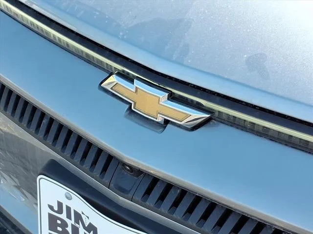 New 2026 Sterling Gray Metallic Chevrolet LT image 21