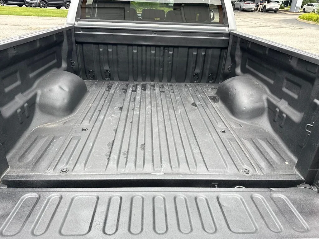 Used 2018 Silver Toyota SR5 image 25