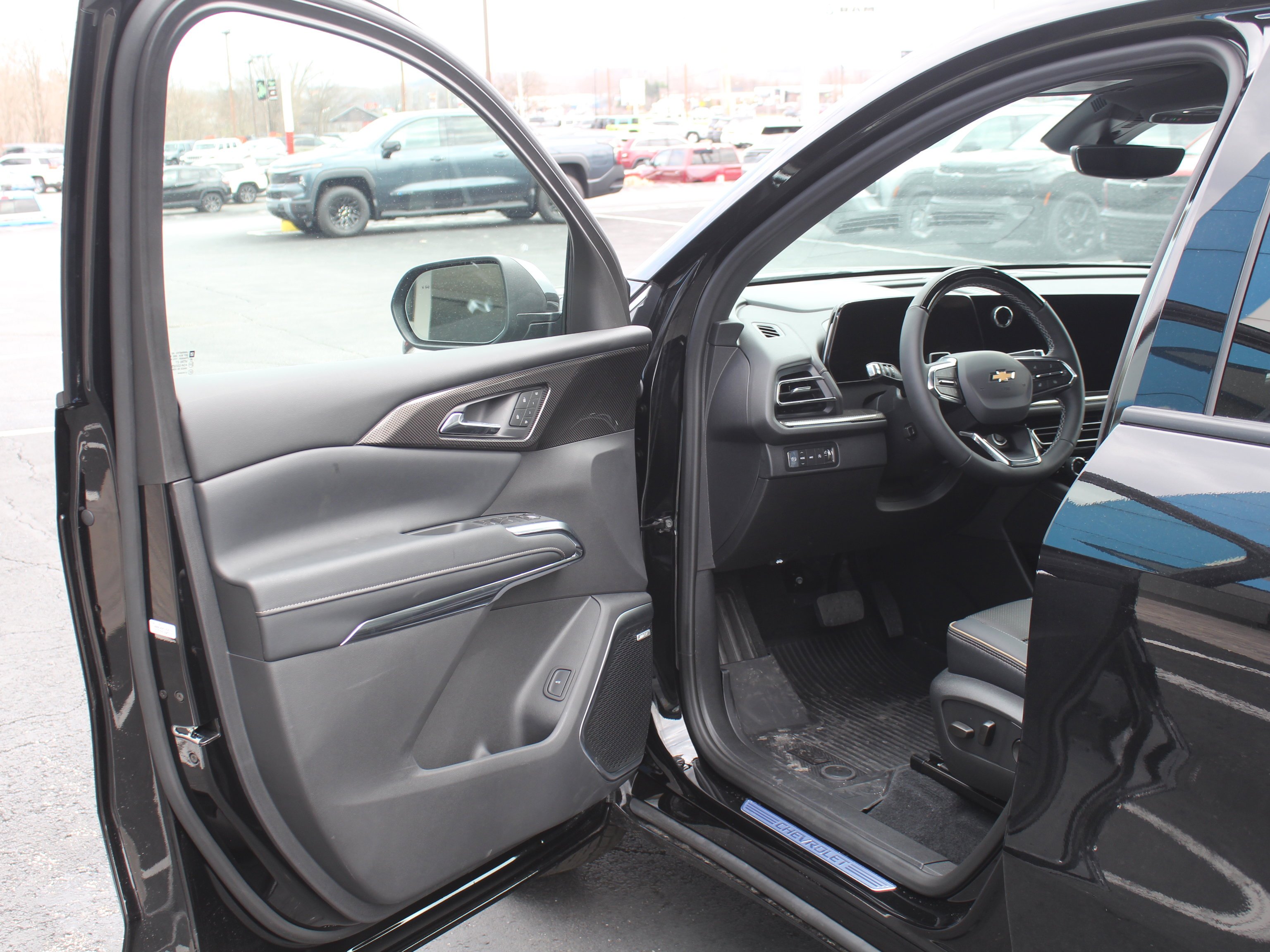 2026 Chevrolet Traverse High Country - Photo 8