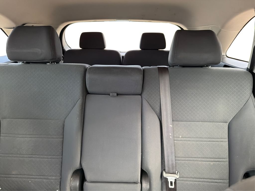 Used 2016 Snow White Pearl Kia LX image 15
