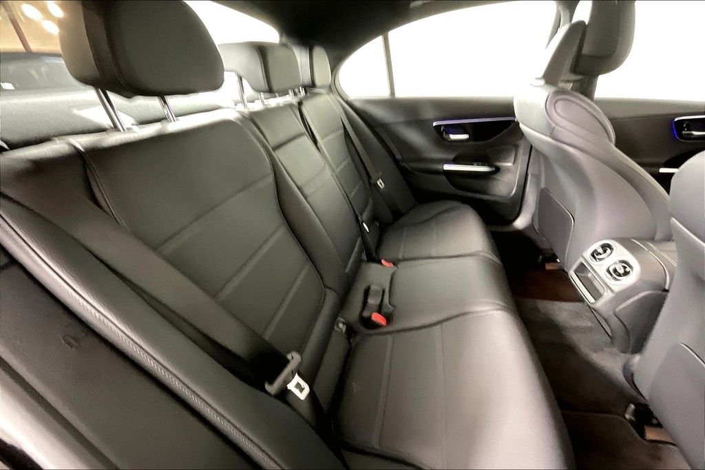 2025 Mercedes-Benz C-Class Sedan C 300 - Photo 19