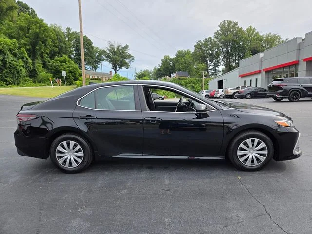 Used 2022 Black Toyota LE image 9