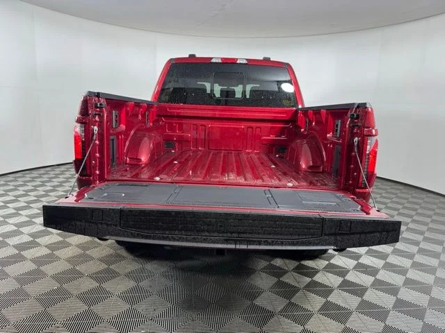 New 2026 Ruby Red Metallic Tinted Clearcoat Ford XLT image 16