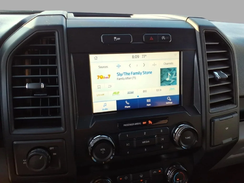 Used 2020 Black Ford XL image 17