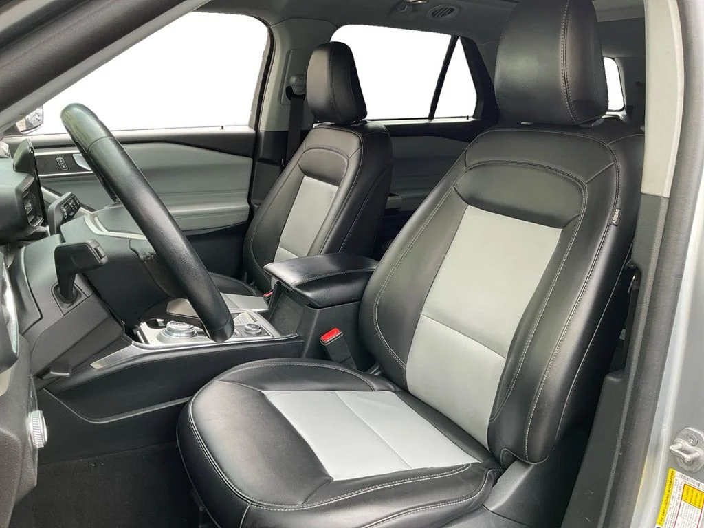 Used 2022 Silver Ford XLT image 26