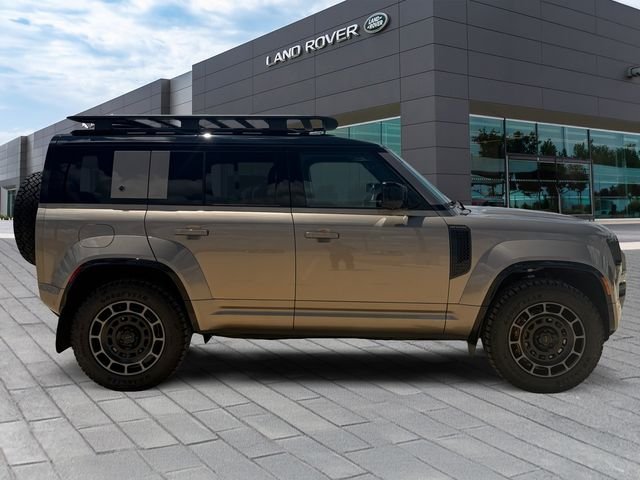 New 2026 Petra Copper Land Rover OCTA image 6
