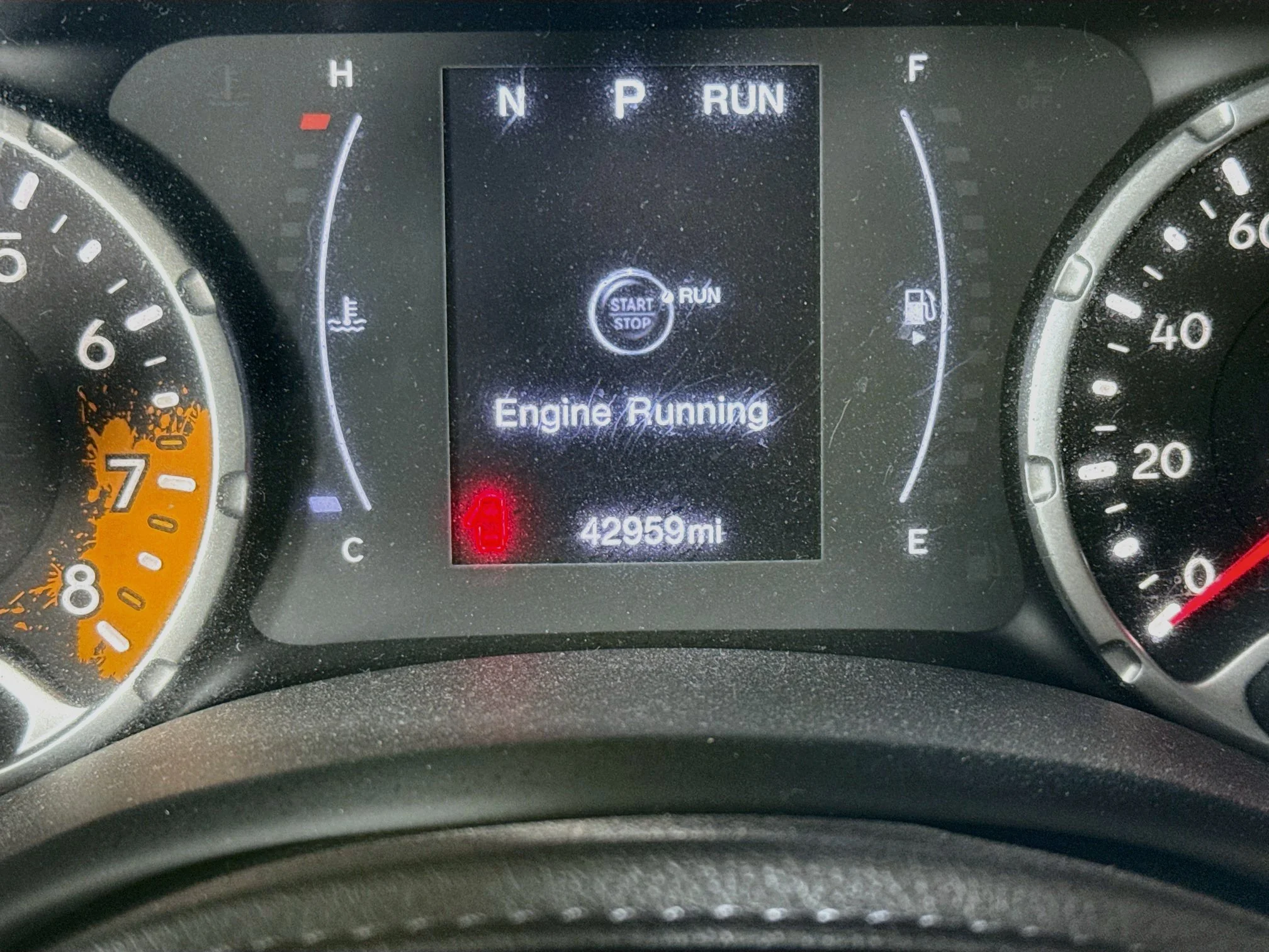 Used 2018 Black Jeep Latitude image 12