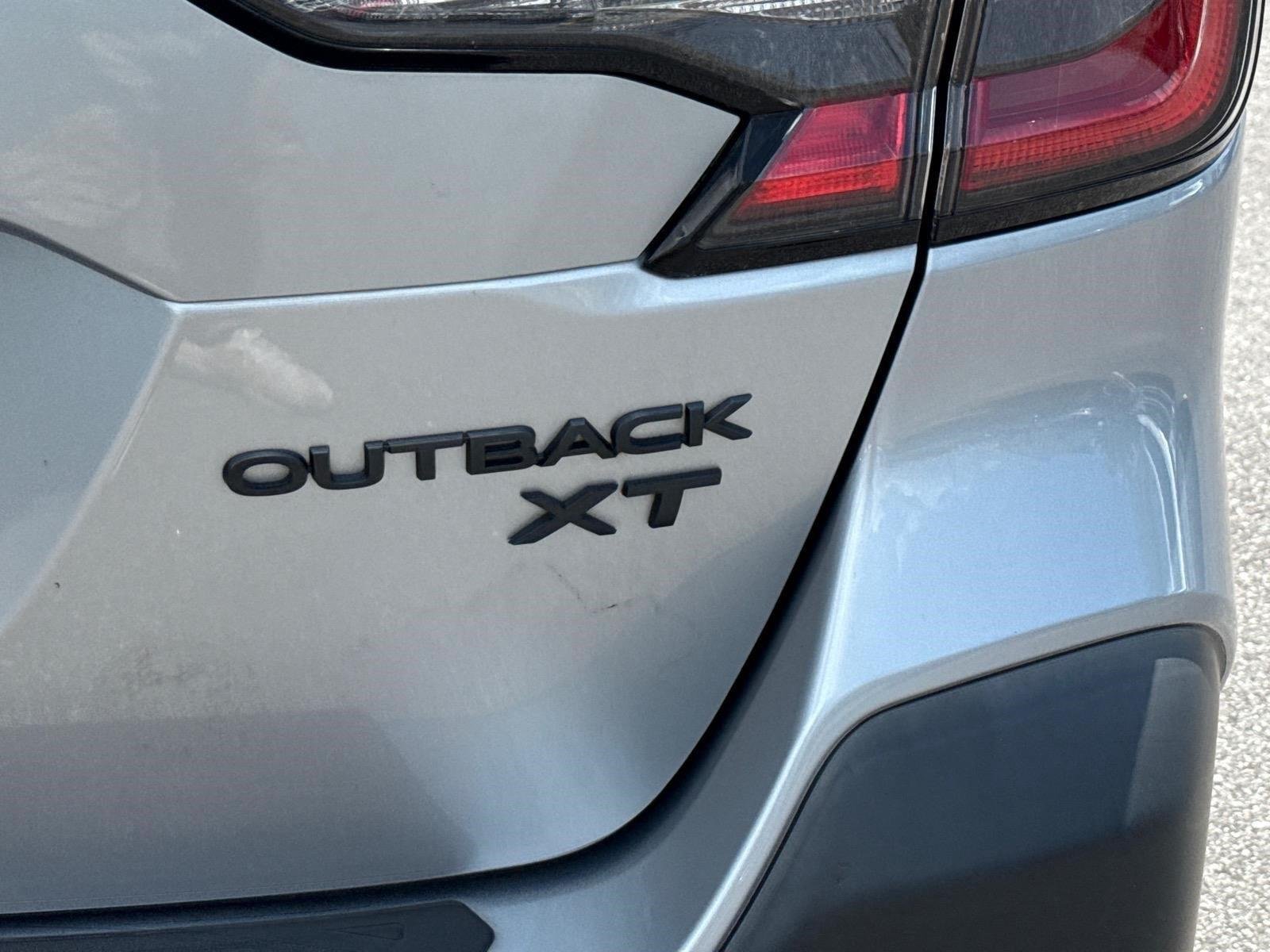 Used 2022 Ice Silver Metallic Subaru Onyx Edition XT image 14