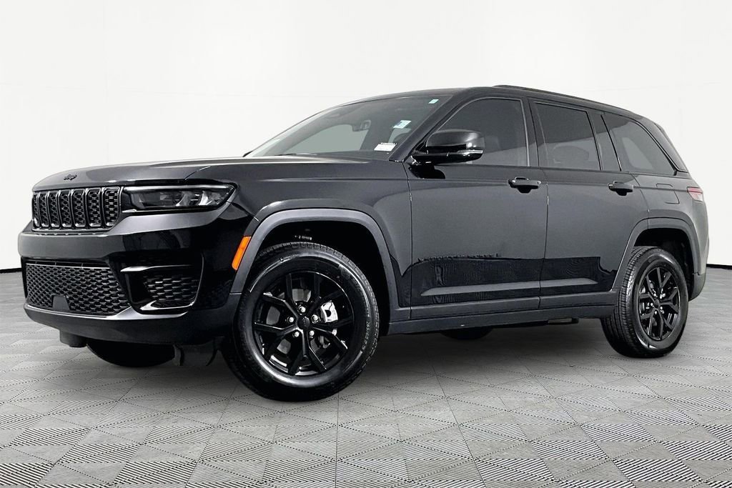 2025 Jeep Grand Cherokee Altitude X 4x4's photo