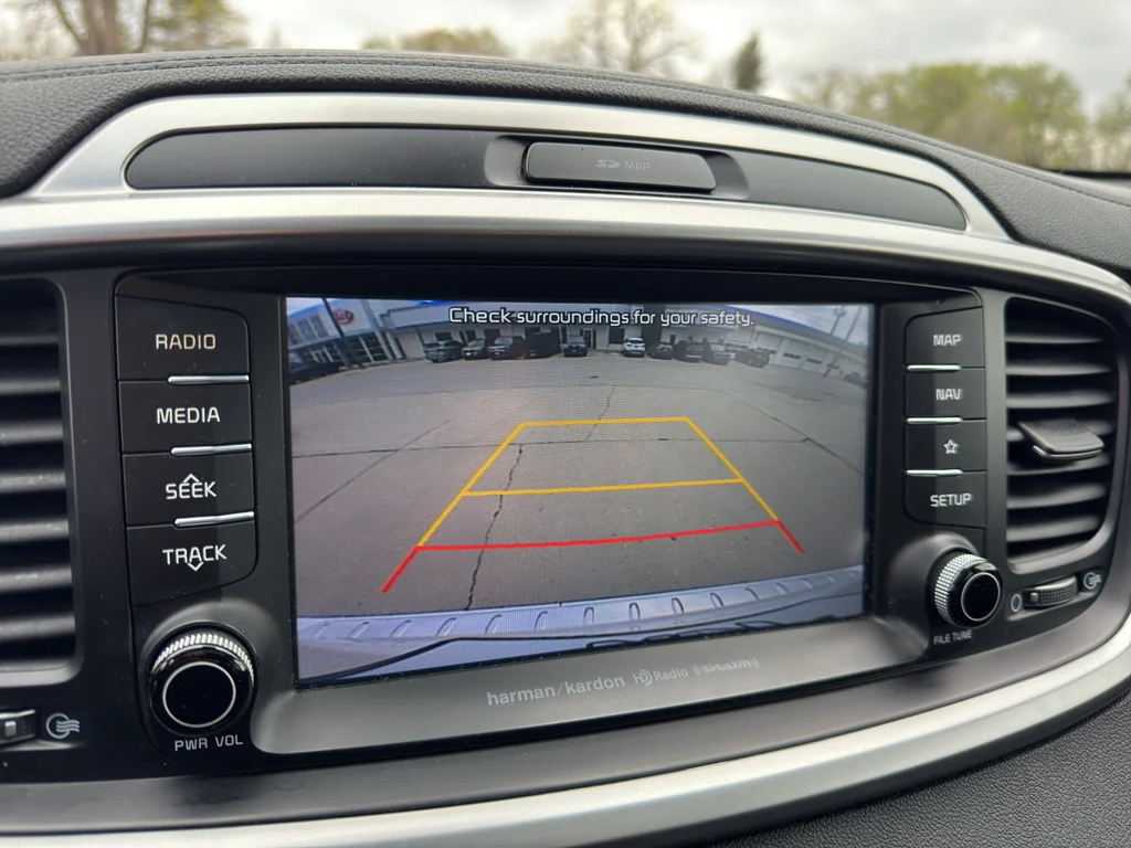 Used 2019 Snow White Pearl Kia SX V6 image 18
