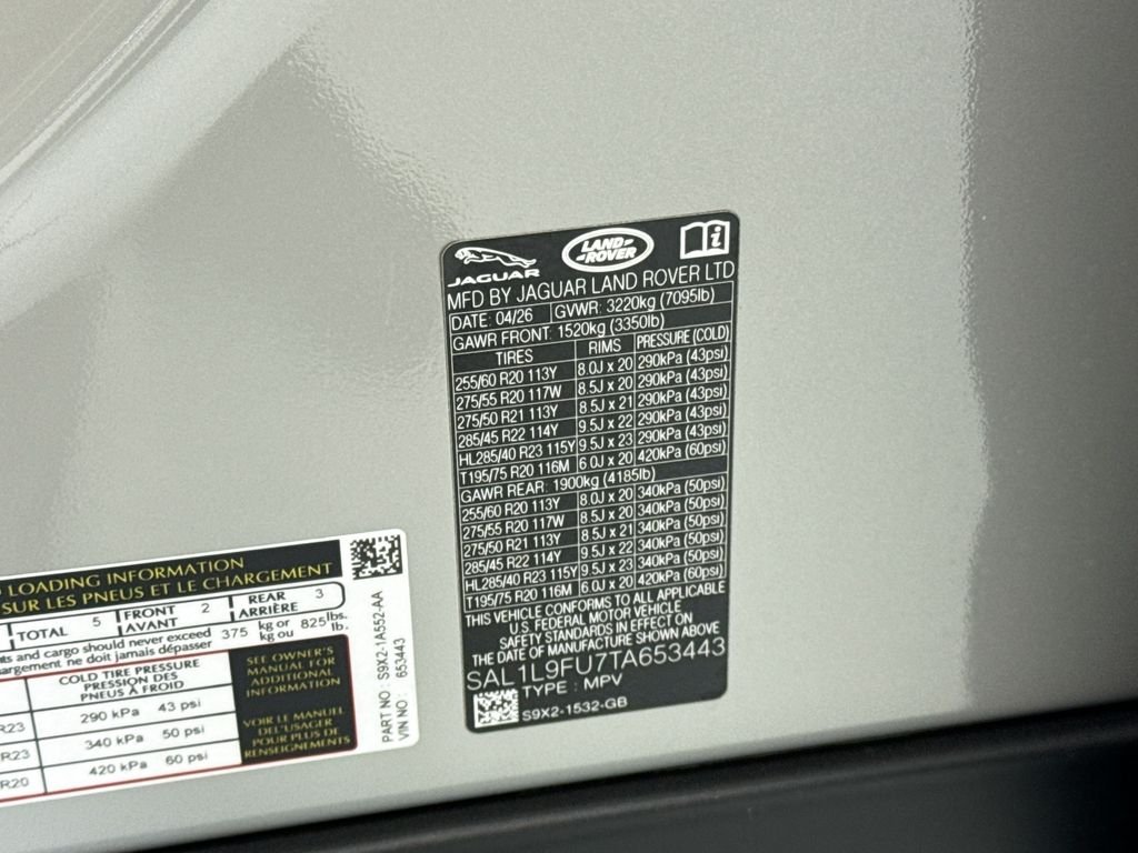 New 2026 Borasco Grey Land Rover Dynamic SE image 32
