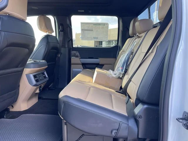 2026 Ford F-350 Super Duty Lariat - Photo 11